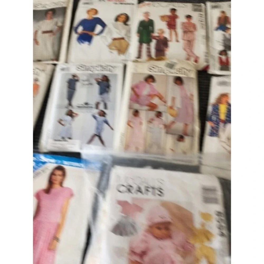 Lot‎ of 11 Assorted Sewing Patterns Uncut And Cut